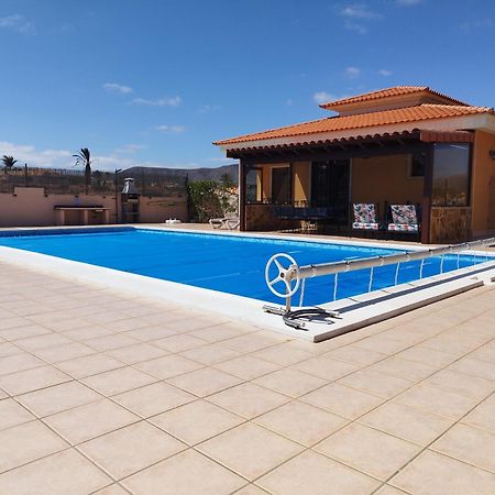 Villa Casa Del Sol 3 Bedroom Villa With Private Solar Covered 12M X 6M Pool Minimum Stay 7 Nights Chromecast And Wifi Throughout The Property Triquivijate 외부 사진