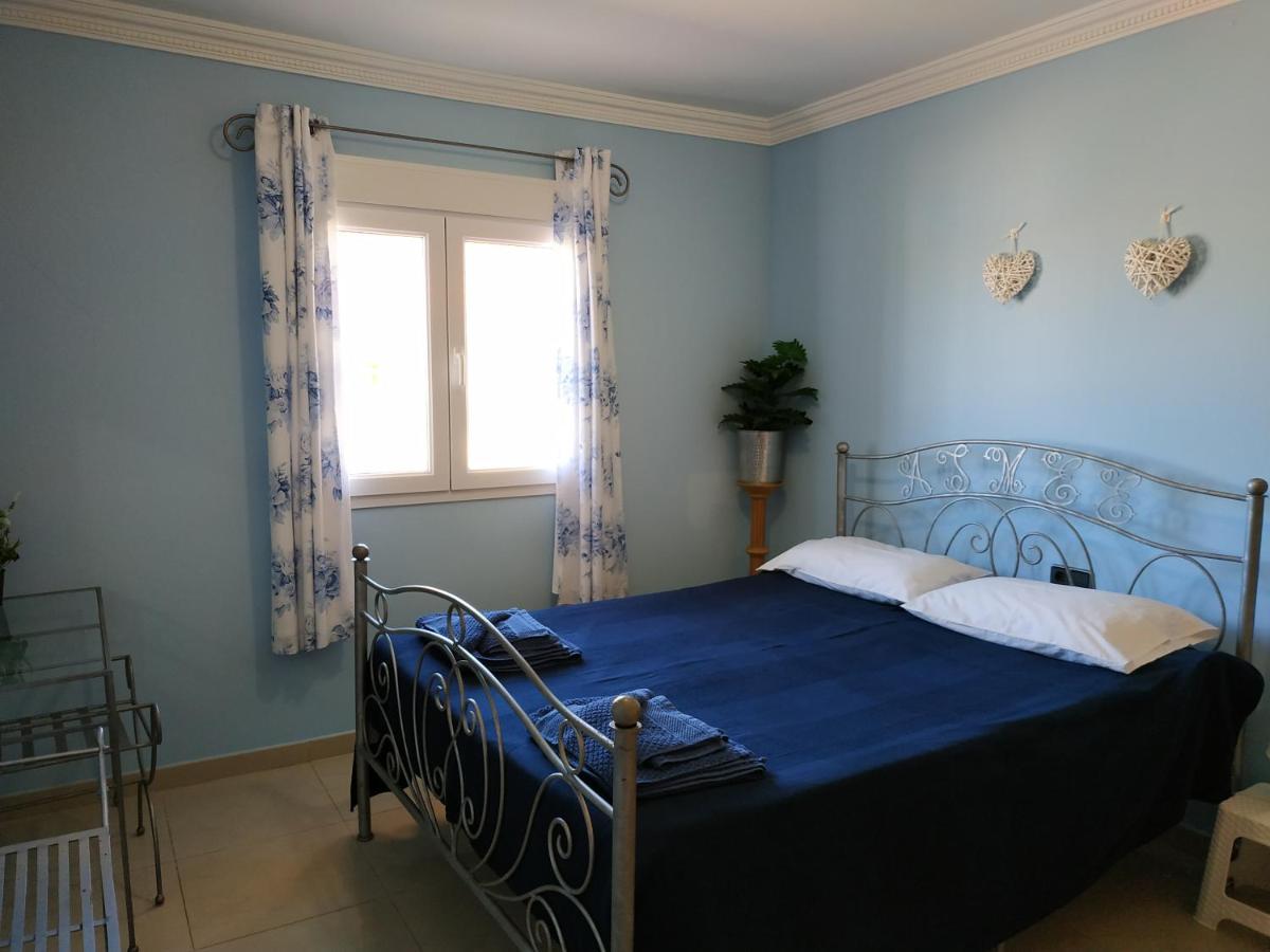 Villa Casa Del Sol 3 Bedroom Villa With Private Solar Covered 12M X 6M Pool Minimum Stay 7 Nights Chromecast And Wifi Throughout The Property Triquivijate 외부 사진