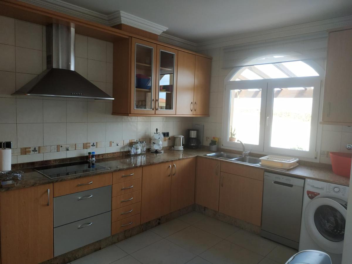 Villa Casa Del Sol 3 Bedroom Villa With Private Solar Covered 12M X 6M Pool Minimum Stay 7 Nights Chromecast And Wifi Throughout The Property Triquivijate 외부 사진