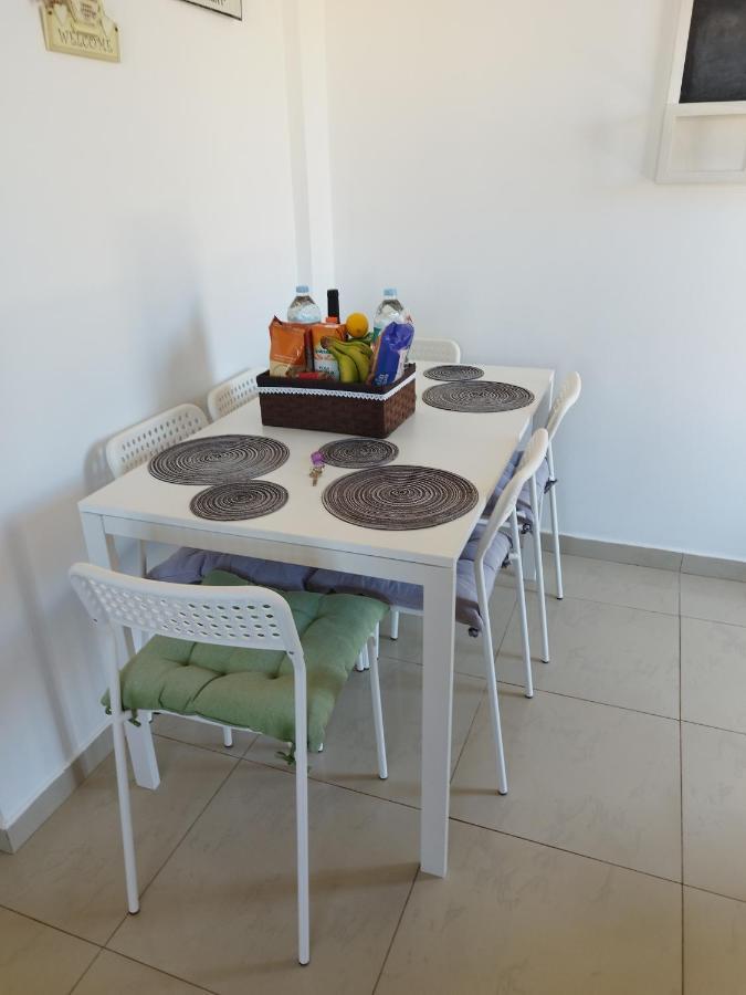 Villa Casa Del Sol 3 Bedroom Villa With Private Solar Covered 12M X 6M Pool Minimum Stay 7 Nights Chromecast And Wifi Throughout The Property Triquivijate 외부 사진