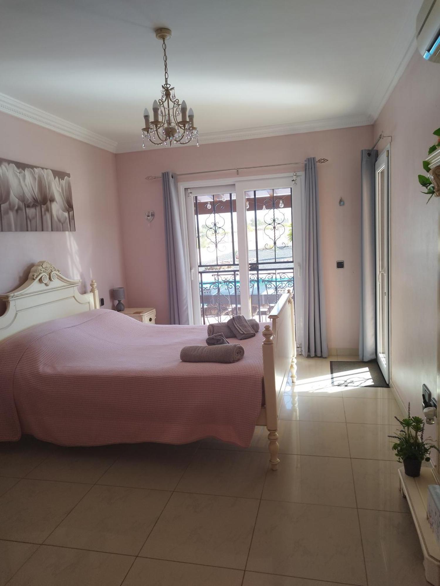 Villa Casa Del Sol 3 Bedroom Villa With Private Solar Covered 12M X 6M Pool Minimum Stay 7 Nights Chromecast And Wifi Throughout The Property Triquivijate 외부 사진