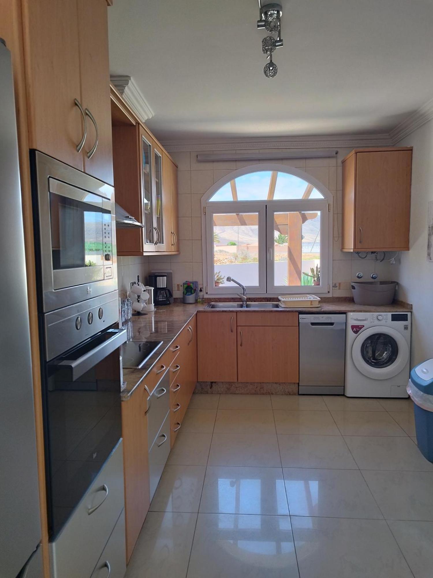 Villa Casa Del Sol 3 Bedroom Villa With Private Solar Covered 12M X 6M Pool Minimum Stay 7 Nights Chromecast And Wifi Throughout The Property Triquivijate 외부 사진