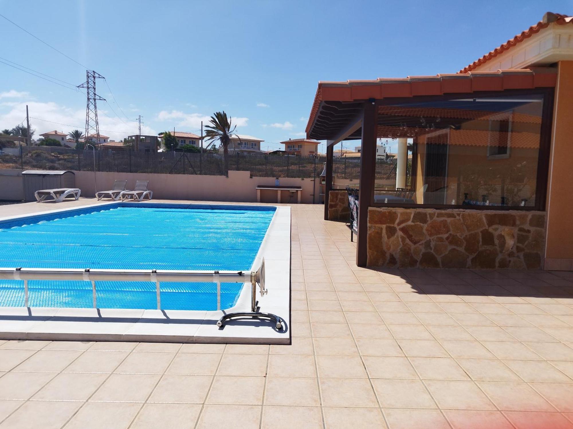 Villa Casa Del Sol 3 Bedroom Villa With Private Solar Covered 12M X 6M Pool Minimum Stay 7 Nights Chromecast And Wifi Throughout The Property Triquivijate 외부 사진