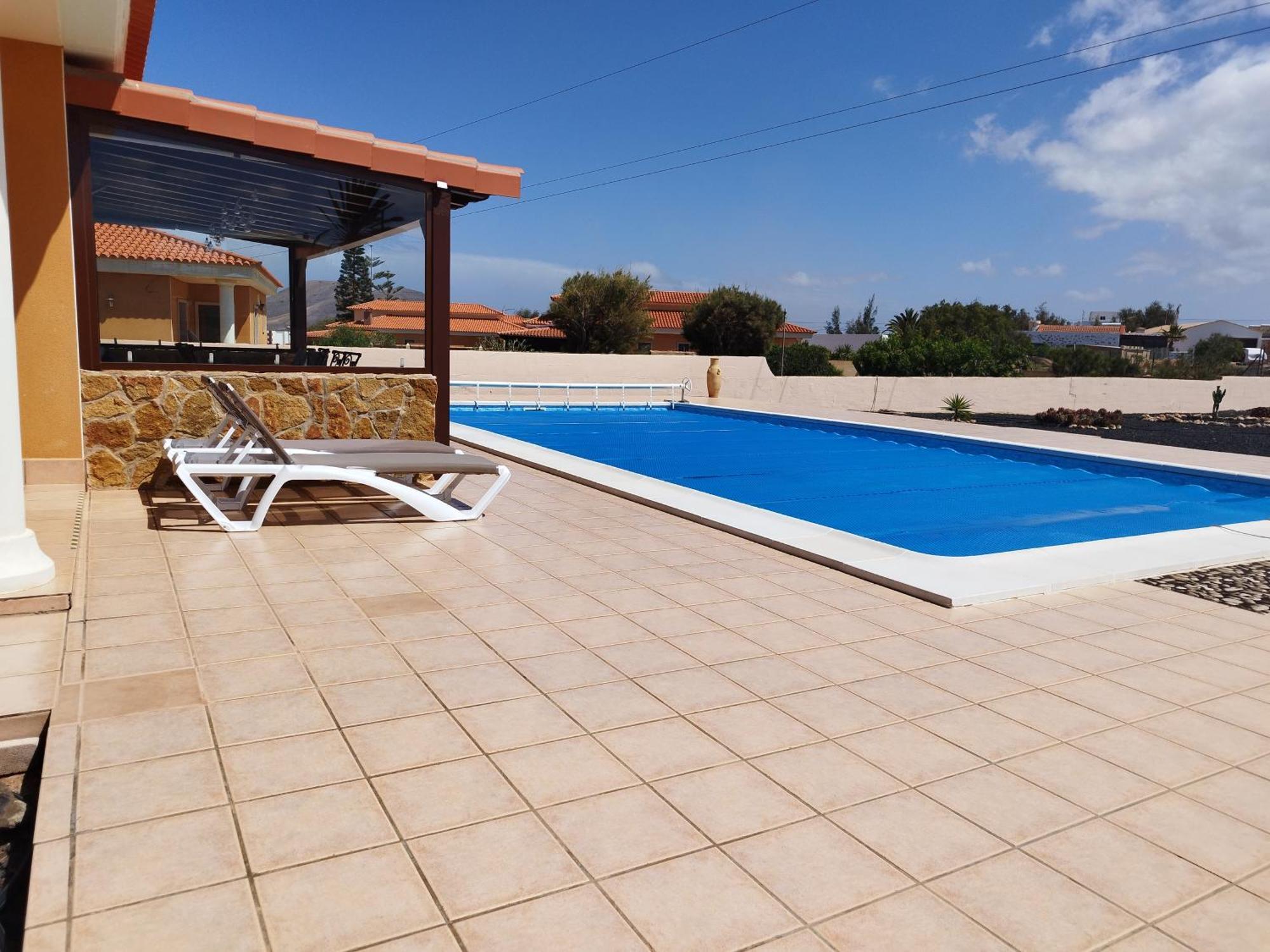 Villa Casa Del Sol 3 Bedroom Villa With Private Solar Covered 12M X 6M Pool Minimum Stay 7 Nights Chromecast And Wifi Throughout The Property Triquivijate 외부 사진