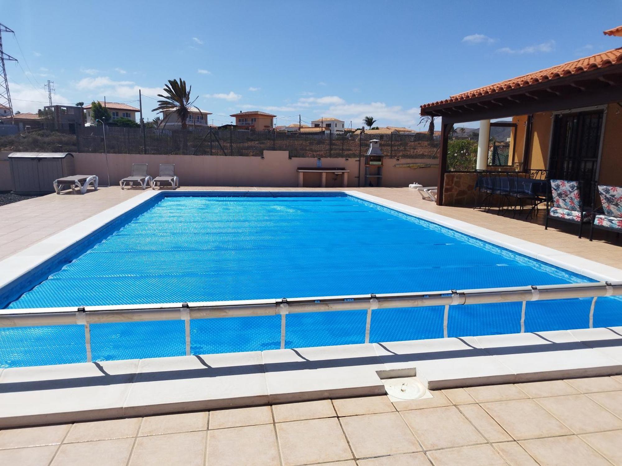 Villa Casa Del Sol 3 Bedroom Villa With Private Solar Covered 12M X 6M Pool Minimum Stay 7 Nights Chromecast And Wifi Throughout The Property Triquivijate 외부 사진